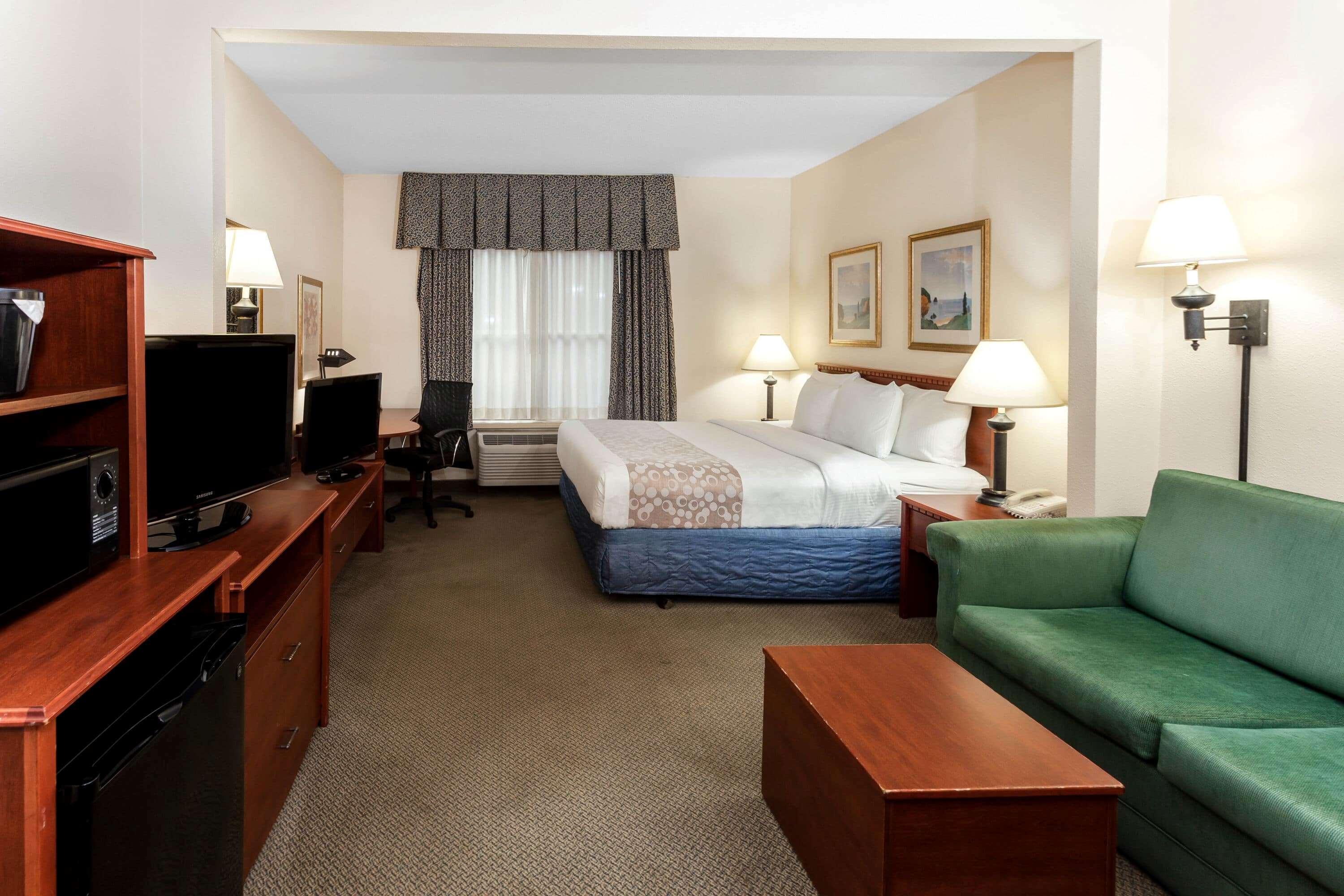 La Quinta By Wyndham Milwaukee Sw New Berlin Hotel Buitenkant foto