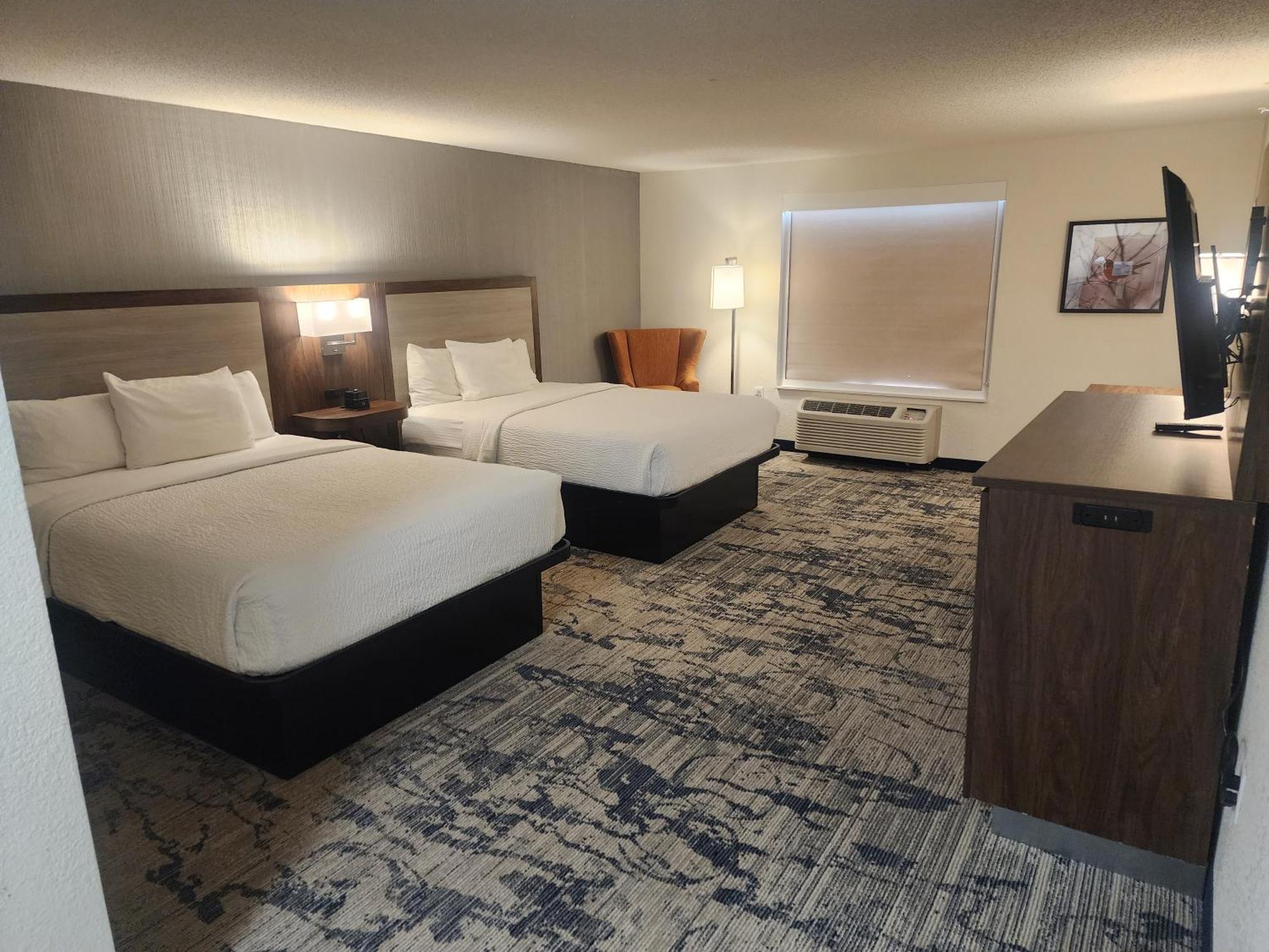La Quinta By Wyndham Milwaukee Sw New Berlin Hotel Buitenkant foto