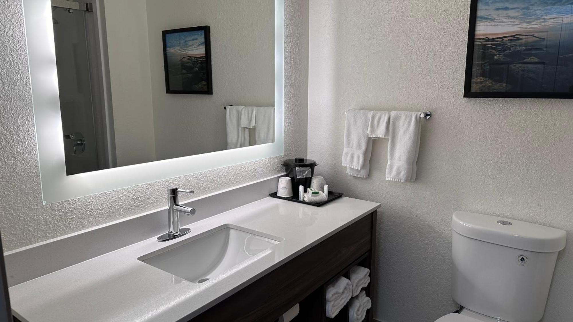 La Quinta By Wyndham Milwaukee Sw New Berlin Hotel Buitenkant foto