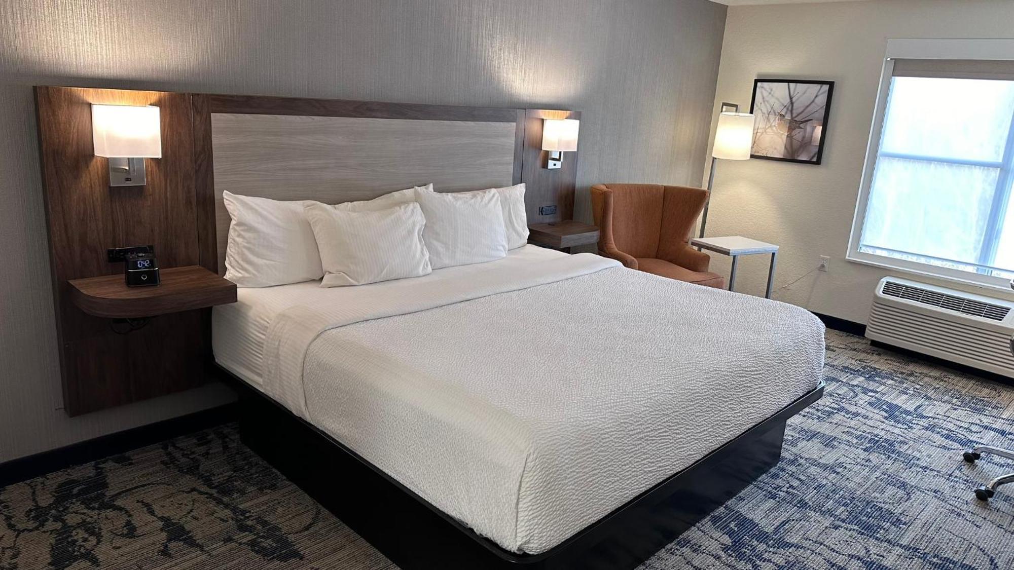 La Quinta By Wyndham Milwaukee Sw New Berlin Hotel Buitenkant foto