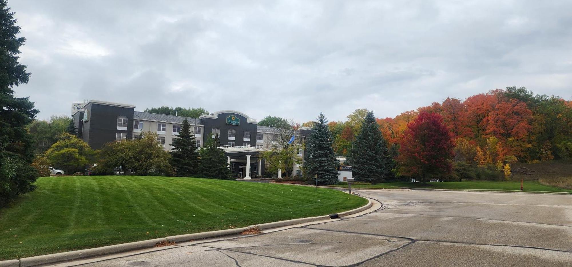 La Quinta By Wyndham Milwaukee Sw New Berlin Hotel Buitenkant foto