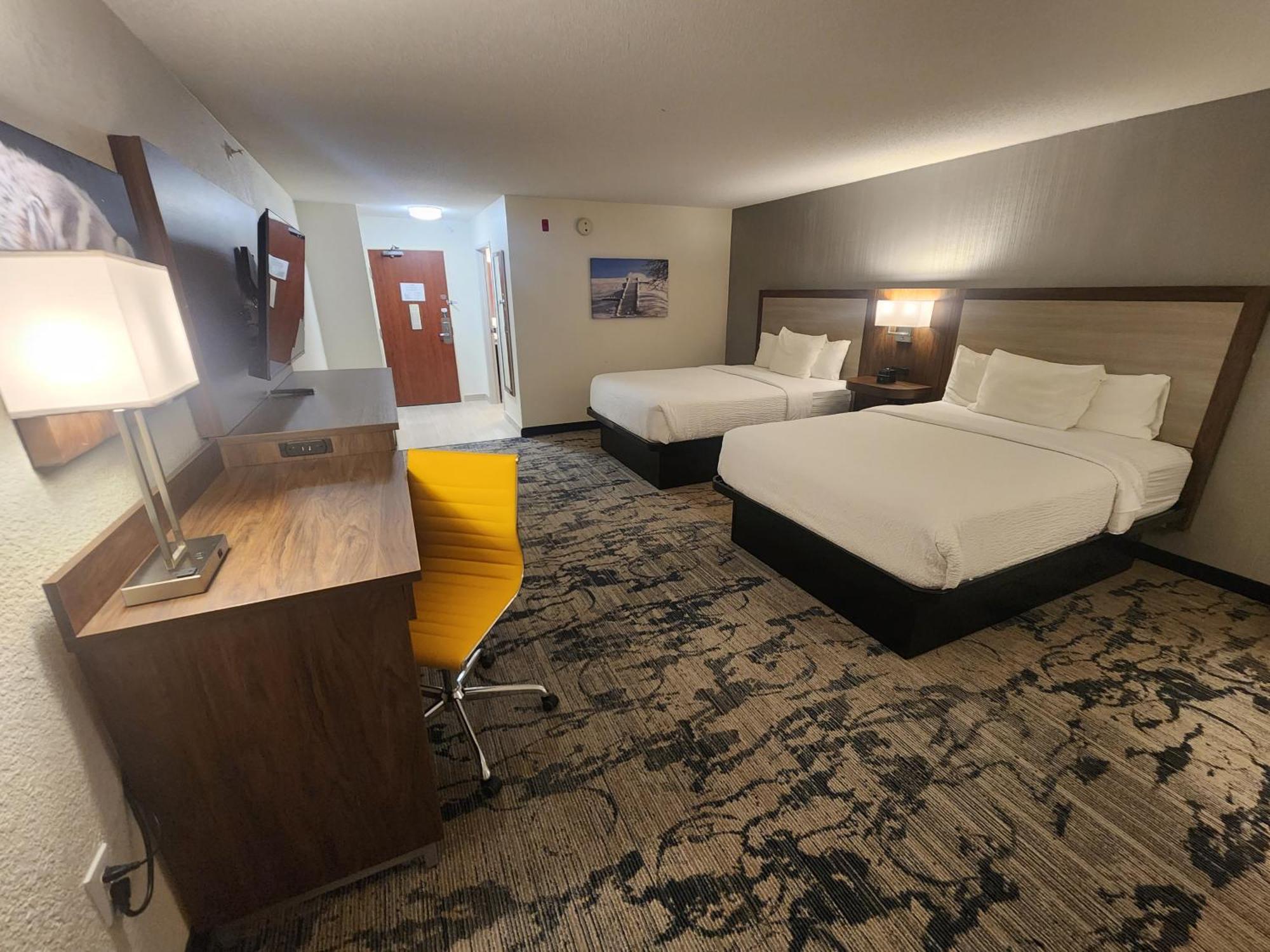 La Quinta By Wyndham Milwaukee Sw New Berlin Hotel Buitenkant foto