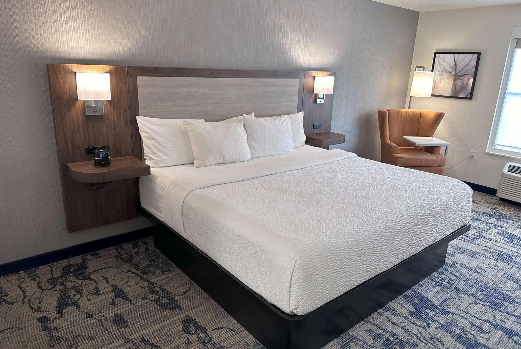 La Quinta By Wyndham Milwaukee Sw New Berlin Hotel Buitenkant foto