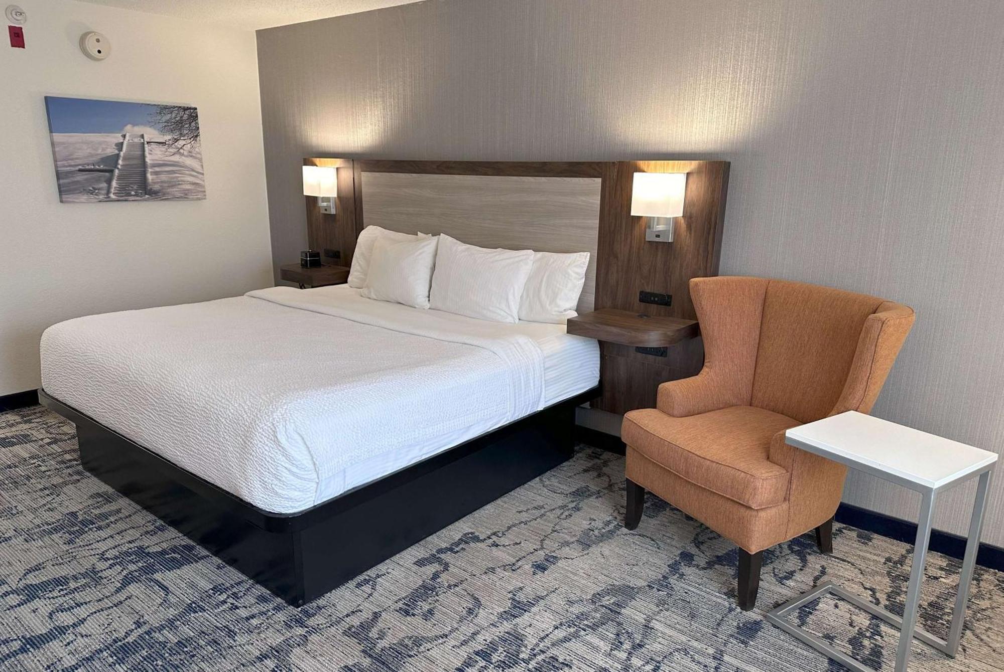La Quinta By Wyndham Milwaukee Sw New Berlin Hotel Buitenkant foto