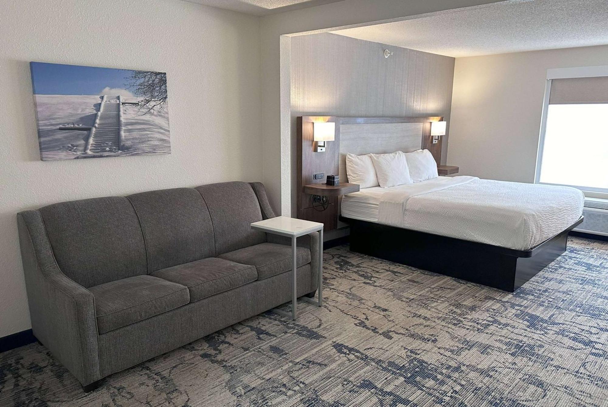 La Quinta By Wyndham Milwaukee Sw New Berlin Hotel Buitenkant foto